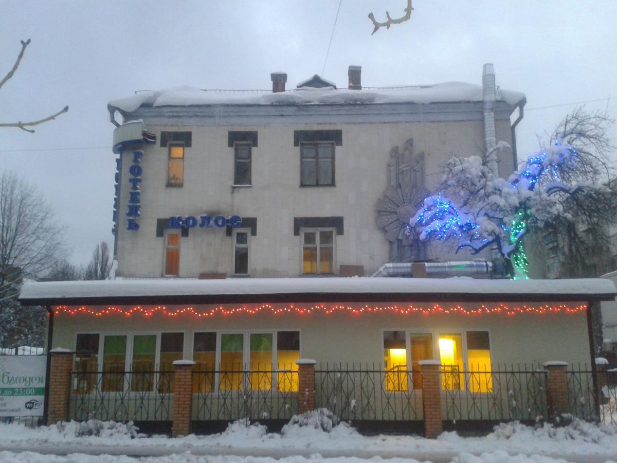 Kolos Hotel Obolon Kyjev Exteriér fotografie